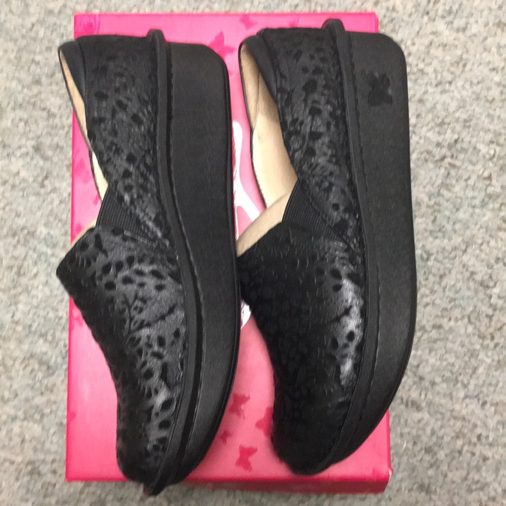 Algeria - Picture 2 of 7